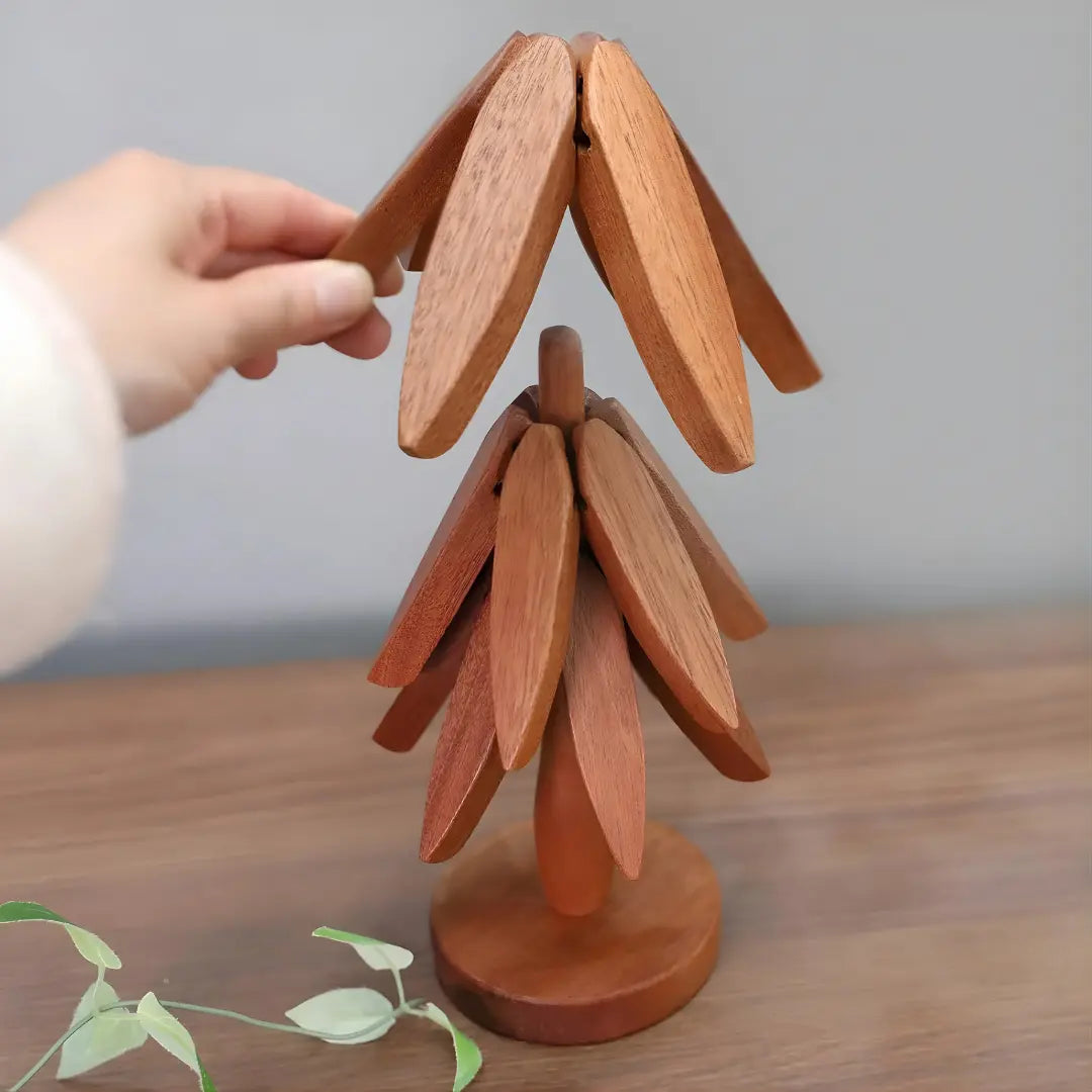 Tree Trivit Pattern Gourmetific™ Tree-Shaped Wooden Trivet Set – Gourmetifics